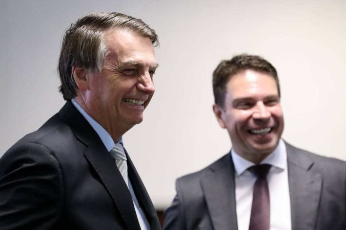 O então presidente Jair Bolsonaro e Alexandre Ramagem durante evento na Abin, em 2020/foto: Marcos Corrêa/PR O então presidente Jair Bolsonaro e Alexandre Ramagem durante evento na Abin, em 2020/foto: Marcos Corrêa/PR