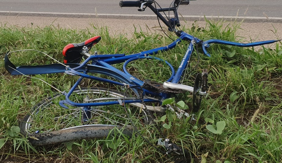 Bicicleta ficou destruída/Foto: PRF Bicicleta ficou destruída/Foto: PRF