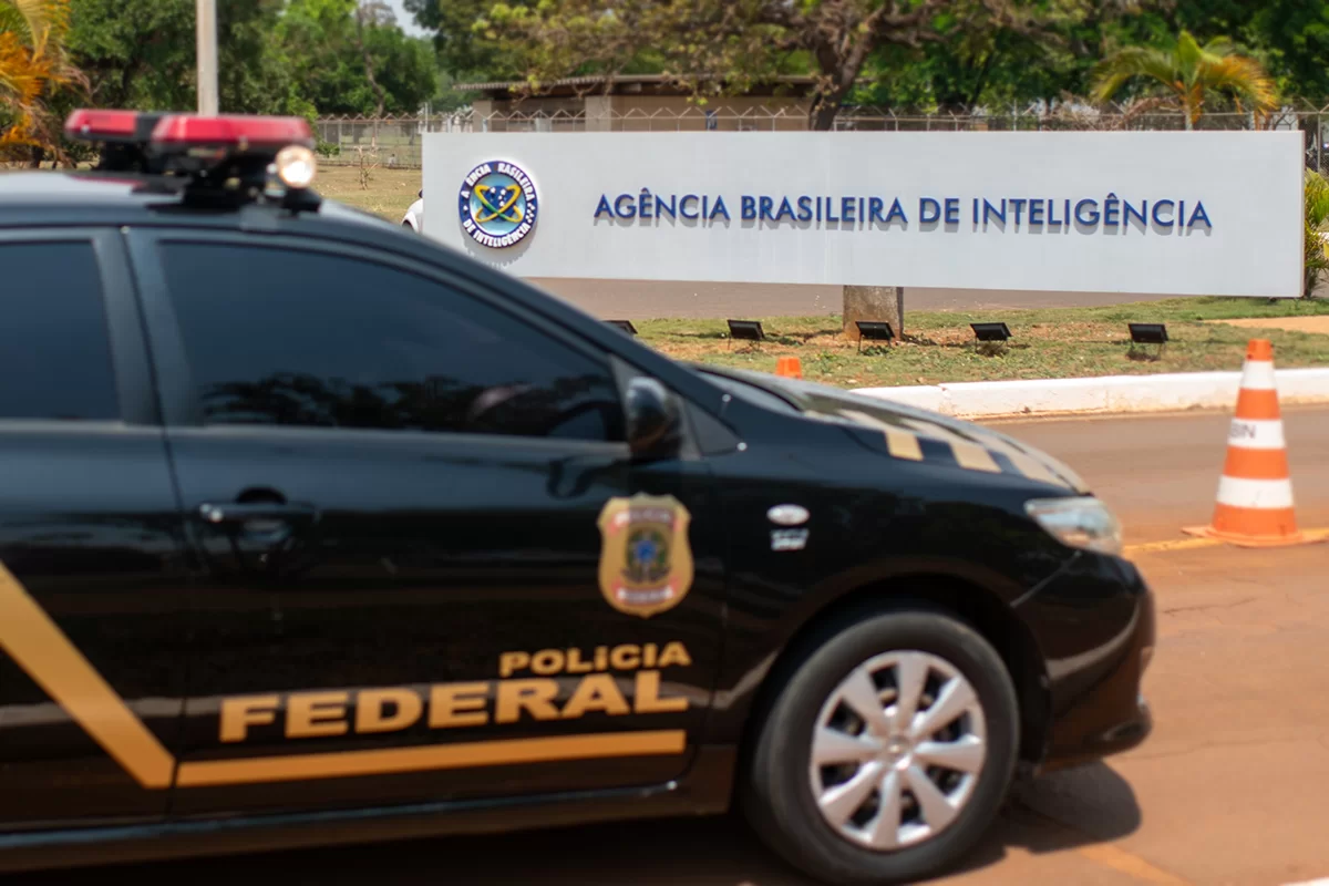 O vereador do Rio de Janeiro, Carlos Bolsonaro é um dos investigados/Crédito: HUGO BARRETO/METRÓPOLES O vereador do Rio de Janeiro, Carlos Bolsonaro é um dos investigados/Crédito: HUGO BARRETO/METRÓPOLES