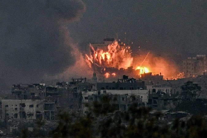 A guerra entre Israel e o Hamas entrou no 115º dia nesta segunda-feira (29)/Foto: AFP A guerra entre Israel e o Hamas entrou no 115º dia nesta segunda-feira (29)/Foto: AFP