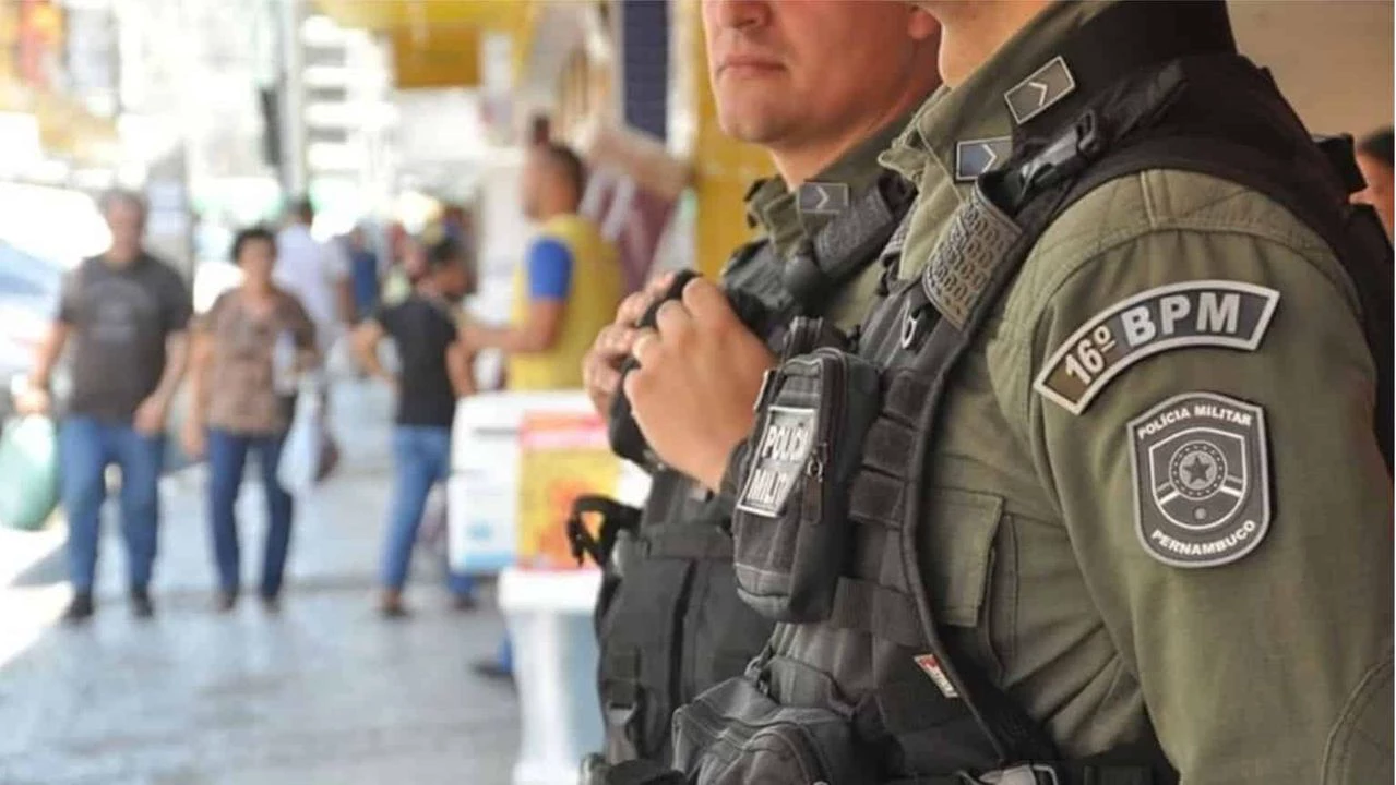 O major estava fardado durante a abordagem dos bandidos,/Foto: Divulgação/PMPE O major estava fardado durante a abordagem dos bandidos,/Foto: Divulgação/PMPE