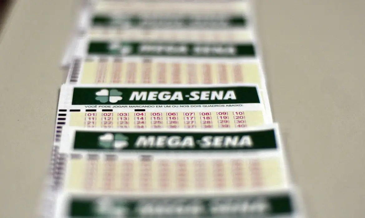 Próximo sorteio da Mega-Sena será nesta quinta-feira (1º)/foto: Marcello Casal Jr/Agência Brasil Próximo sorteio da Mega-Sena será nesta quinta-feira (1º)/foto: Marcello Casal Jr/Agência Brasil