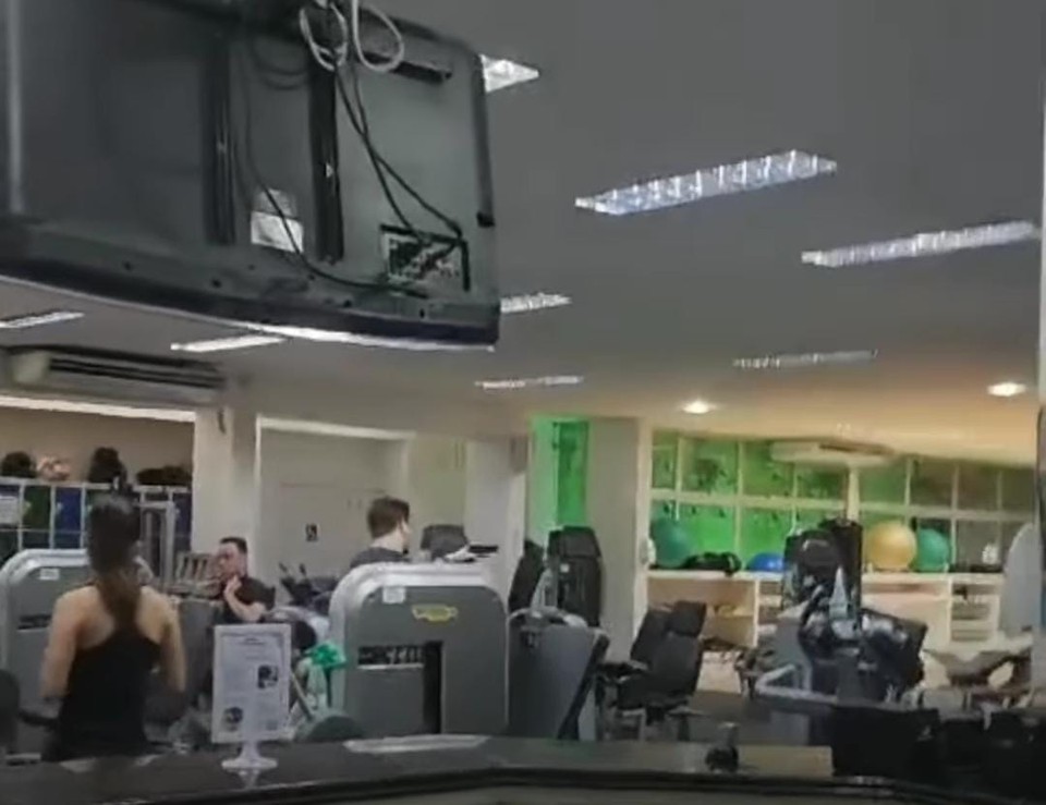 Homem que seria promotor de Justiça apontou revólver para aluno em academia/Foto: Redes Sociais Homem que seria promotor de Justiça apontou revólver para aluno em academia/Foto: Redes Sociais