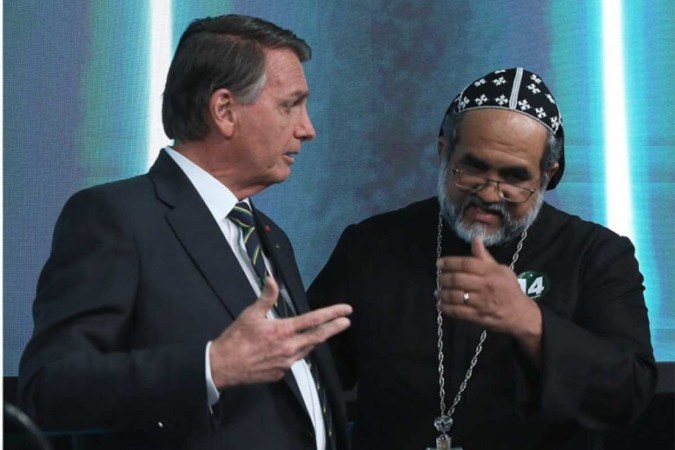 Ent&atilde;o candidato &agrave; Presid&ecirc;ncia pelo PTB, em 2022, Padre Kelmon fez dobradinha com Bolsonaro durante debates/foto: Lourival Ribeiro/Divulga&ccedil;&atilde;o