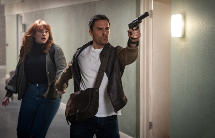 /Bryce Dallas Howard e Sam Rockwell formam parceria improvável de espiões. Apple/Universal /Bryce Dallas Howard e Sam Rockwell formam parceria improvável de espiões. Apple/Universal