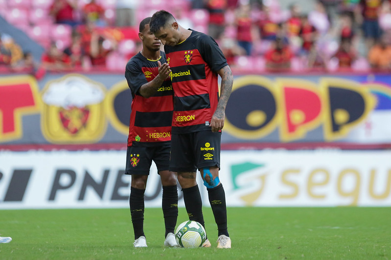 Sport enfrenta o Flamengo de Arcoverde nesta quinta-feira (1º)/Foto: Rafael Vieira/FPF Sport enfrenta o Flamengo de Arcoverde nesta quinta-feira (1º)/Foto: Rafael Vieira/FPF