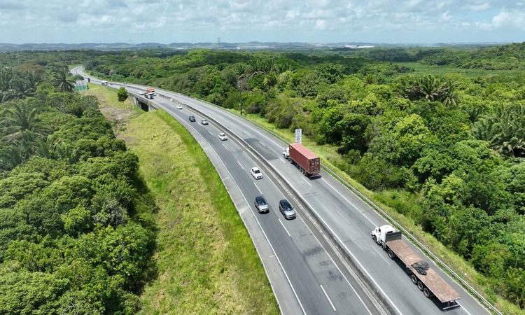 Além do Complexo de Suape, a Rota do Atlântico é a principal porta de entrada para praias badaladas como Porto de Galinhas, Muro Alto e Maracaípe/Foto: Danilo Guimarães Além do Complexo de Suape, a Rota do Atlântico é a principal porta de entrada para praias badaladas como Porto de Galinhas, Muro Alto e Maracaípe/Foto: Danilo Guimarães