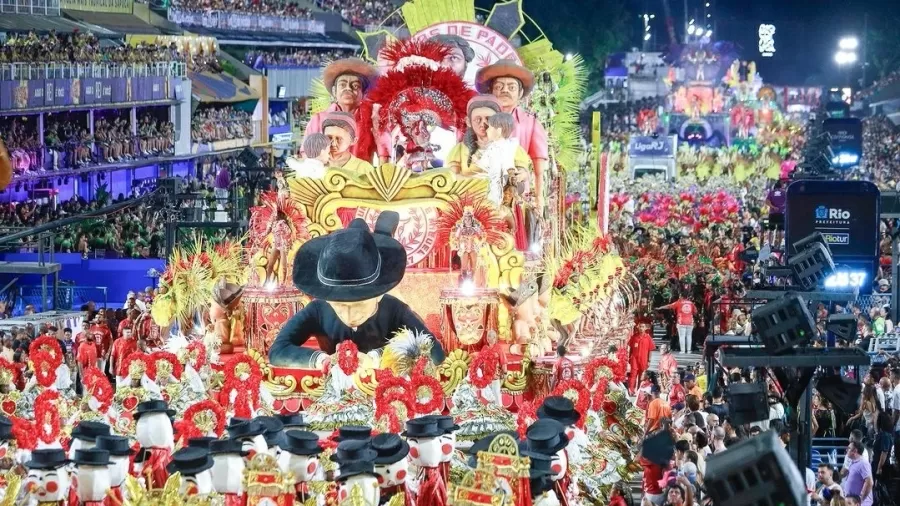 Unidos de Padre Miguel fez desfile em homenagem ao Padre Cícero/foto: Reprodução/Instagram Unidos de Padre Miguel fez desfile em homenagem ao Padre Cícero/foto: Reprodução/Instagram