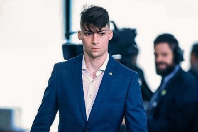 São alvos da ação Jair Renan e a ex-empresa dele, a Bolsonaro Jr Eventos e Mídia. Inicialmente, o valor a ser pago na dívida era de R$ 291 mil/foto: Reprodução/Instagram São alvos da ação Jair Renan e a ex-empresa dele, a Bolsonaro Jr Eventos e Mídia. Inicialmente, o valor a ser pago na dívida era de R$ 291 mil/foto: Reprodução/Instagram