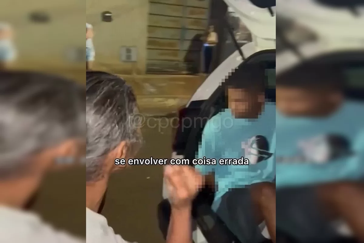 Quando os policiais fizeram a abordagem, encontraram as porções de droga em um local usado para guardar ferramentas/Foto: Reprodução/Redes sociais Quando os policiais fizeram a abordagem, encontraram as porções de droga em um local usado para guardar ferramentas/Foto: Reprodução/Redes sociais