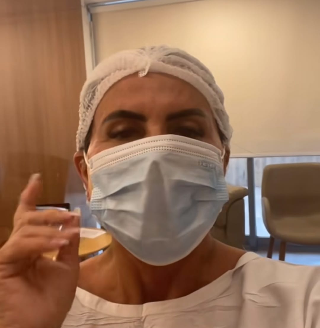 Gretchen está internada para a realização da cirurgia/foto: Reprodução/Instagram Gretchen está internada para a realização da cirurgia/foto: Reprodução/Instagram
