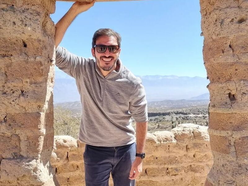 Talles era engenheiro e compartilhava nas redes sociais as viagens que fazia ao redor do mundo/Foto: Reprodução/Instagram Talles era engenheiro e compartilhava nas redes sociais as viagens que fazia ao redor do mundo/Foto: Reprodução/Instagram