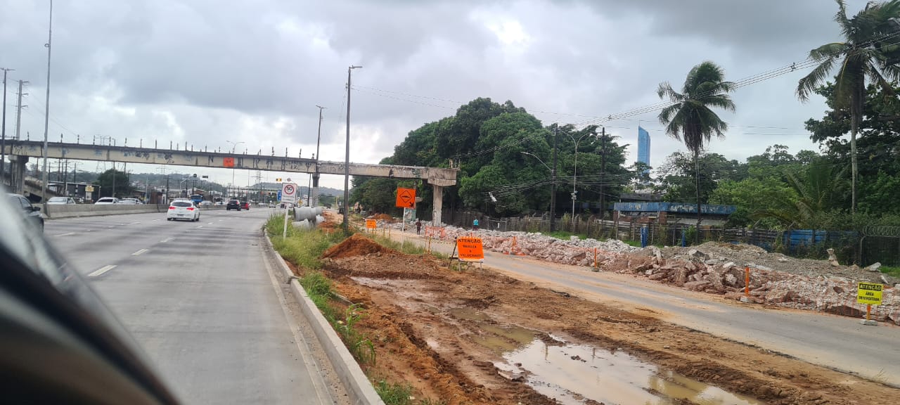 Passarela está sendo demolida/Foto: divulgação Passarela está sendo demolida/Foto: divulgação