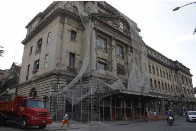 Estação Ferroviária Leopoldina, no Centro do Rio, está entre os imóveis que serão remanejados para fins sociais/crédito: Arquivo/Agência Brasil Estação Ferroviária Leopoldina, no Centro do Rio, está entre os imóveis que serão remanejados para fins sociais/crédito: Arquivo/Agência Brasil