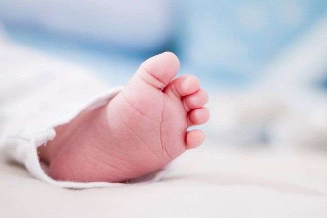 A suspeita teria se aproximado da mãe da criança com o objetivo de sequestrá-lo e dizer que era seu filho/foto: Reprodução/Freepick A suspeita teria se aproximado da mãe da criança com o objetivo de sequestrá-lo e dizer que era seu filho/foto: Reprodução/Freepick