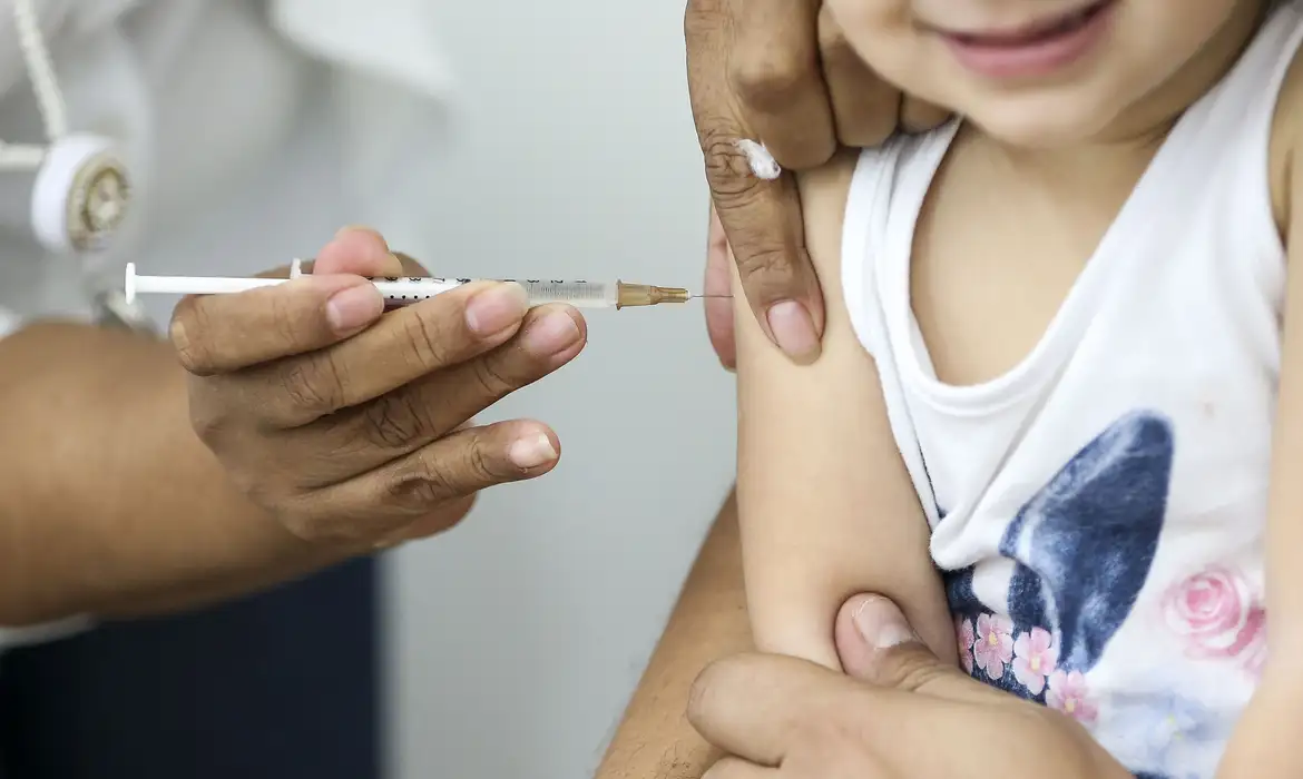 A Fiocruz está em fase inicial de pesquisa sobre uma nova vacina contra a tuberculose. Ainda não foram feitos testes clínicos/Foto: Marcelo Camargo/Agência Brasil A Fiocruz está em fase inicial de pesquisa sobre uma nova vacina contra a tuberculose. Ainda não foram feitos testes clínicos/Foto: Marcelo Camargo/Agência Brasil