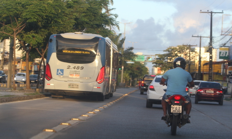 A iniciativa visa assegurar o respeito à prioridade de circulação do transporte público ao longo de todo corredor/Foto: Arquivo/DP A iniciativa visa assegurar o respeito à prioridade de circulação do transporte público ao longo de todo corredor/Foto: Arquivo/DP