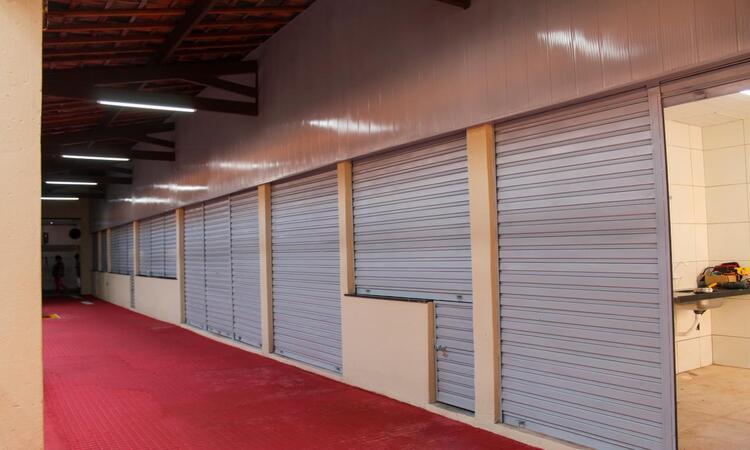 Comerciantes começam a voltar para os locais de origem dentro do equipamento