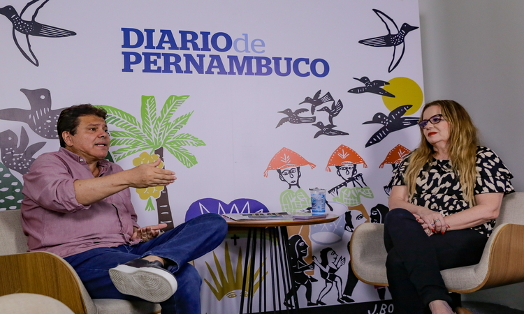A delegada e palestrante Vilaneida Aguiar junto ao advogado criminalista Alberto Rabelo falam sobre o projeto que ganhou visibilidade e já tem diversos convites para palestras/Foto: Rafael Vieira/DP foto