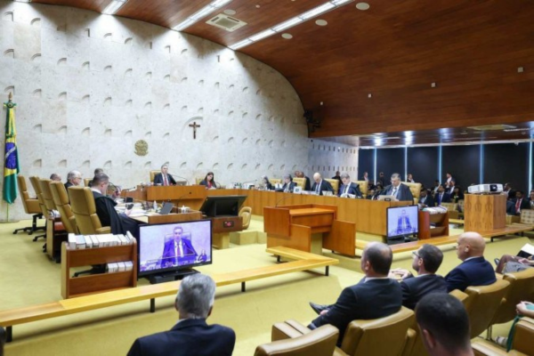 Sess&atilde;o plen&aacute;ria do Supremo: dois magistrados, Andr&eacute; Mendon&ccedil;a e Nunes Marques, votaram ontem, contra a descriminaliza&ccedil;&atilde;o/cr&eacute;dito: Antonio Augusto/SCO/STF