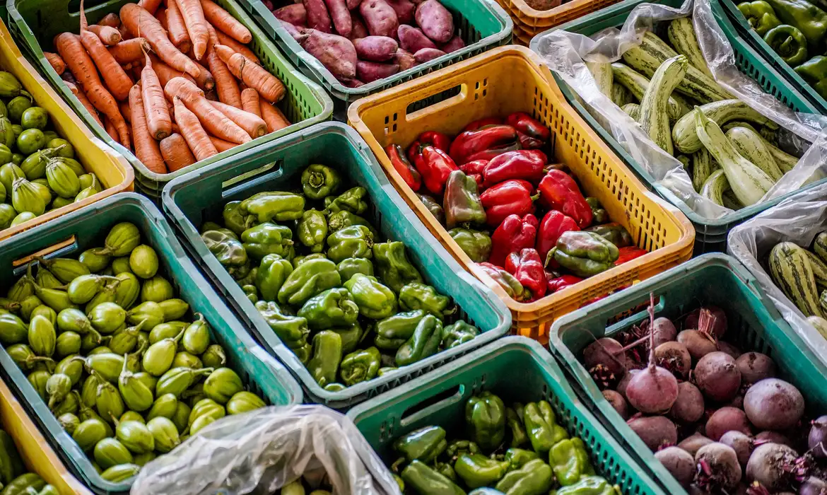 Lista tem produtos de dez grupos diferentes de alimentos