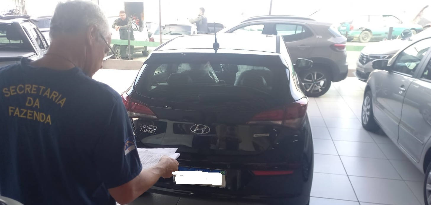 Carros eram revendidos de forma ilegal (Foto: Polícia Civil/Divulgação) Carros eram revendidos de forma ilegal/Foto: Polícia Civil/Divulgação