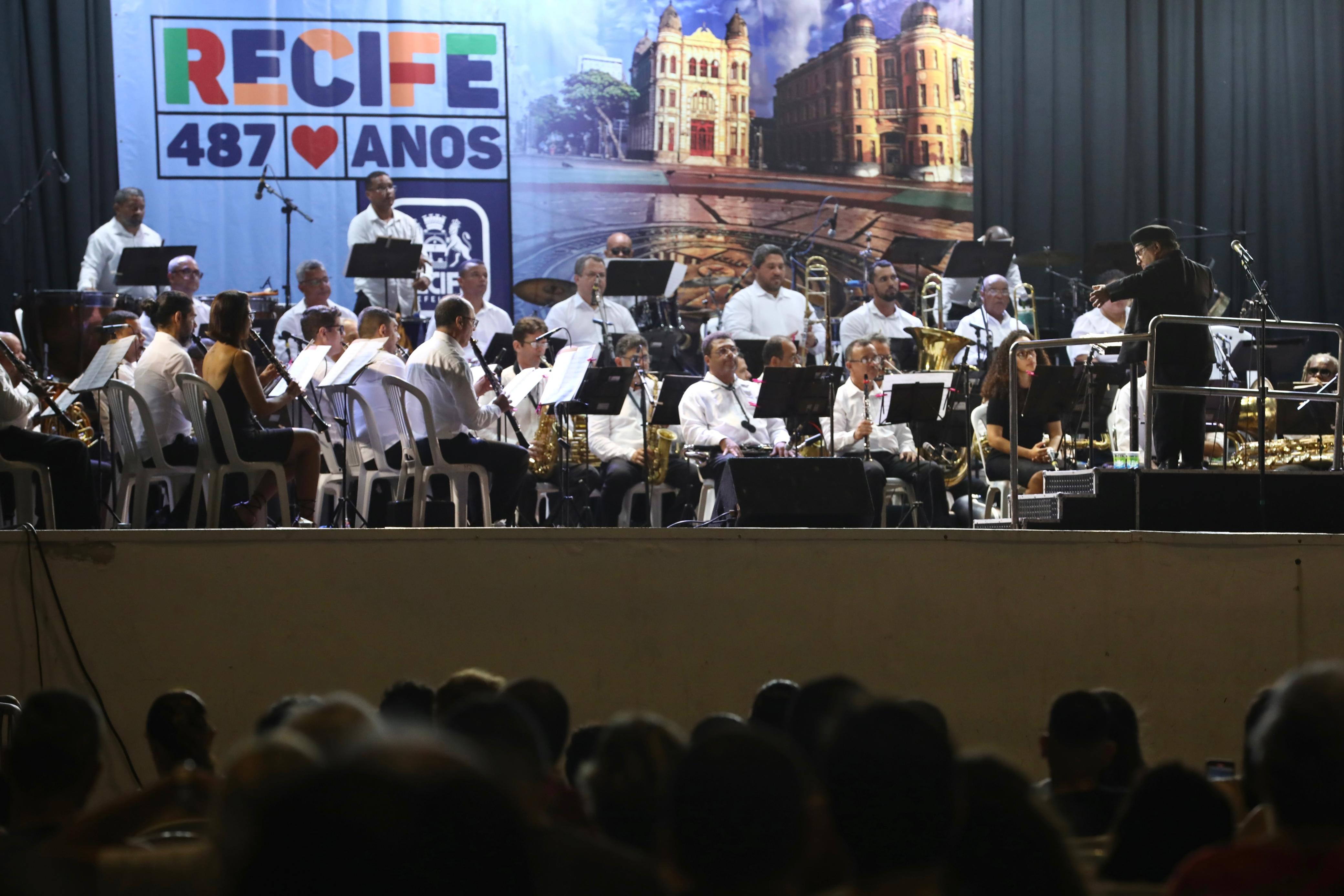 Banda Sinfônica se apresentou no Dona Lindu