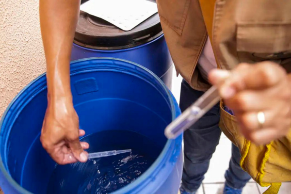 Ministério da Saúde decidiu recomendar teste rápido para o diagnóstico de dengue com a devida orientação aos profissionais/Crédito: Marcelo Camargo / Agência Brasil