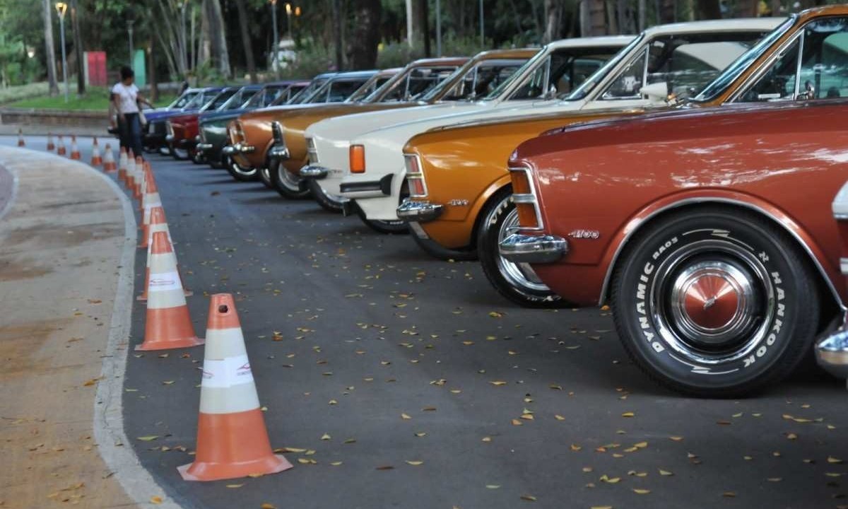 Exposição de carros antigos no Parque Municipal de Belo Horizonte/foto: Gladyston Rodrigues/EM/DA. Press Exposição de carros antigos no Parque Municipal de Belo Horizonte/foto: Gladyston Rodrigues/EM/DA. Press