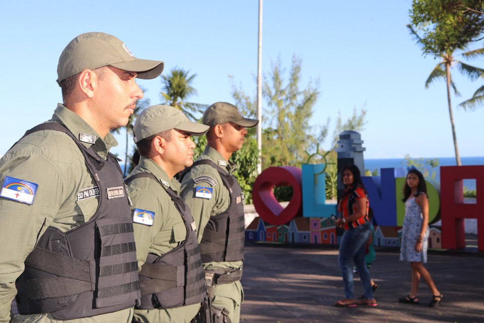 a proposta, o valor do soldo inicial para a base da carreira (soldados da faixa ''A'') passará já em junho de R$ 3.419,88 para R$ 4.406,41/Foto: Divulgação a proposta, o valor do soldo inicial para a base da carreira (soldados da faixa ''A'') passará já em junho de R$ 3.419,88 para R$ 4.406,41/Foto: Divulgação