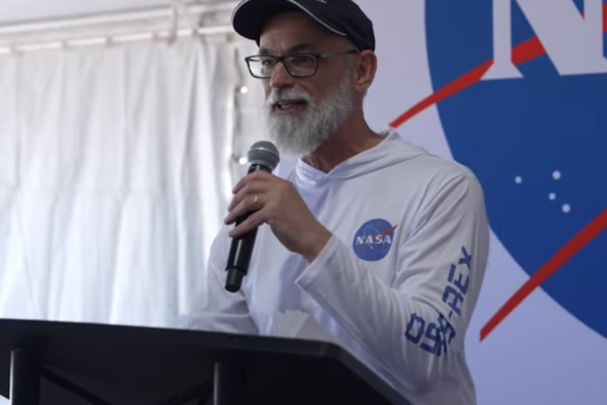 Dante Lauretta é professor de ciências planetárias e cosmoquímica na Universidade do Arizona, nos Estados Unidos/foto: Reprodução/Youtube The University of Arizona