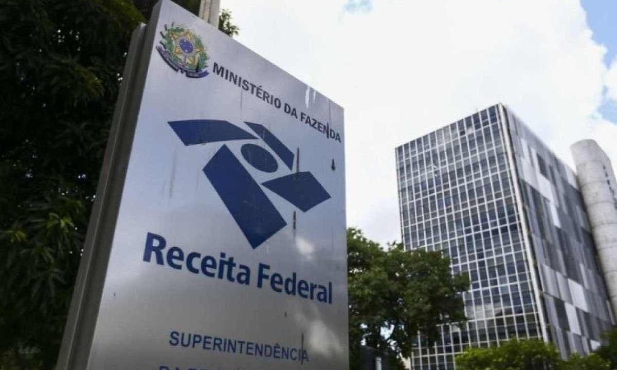 A Receita Federal vai realizar o leilão de mercadorias e veículos apreendidos ou abandonados/foto: Marcelo Camargo/Agência Brasil A Receita Federal vai realizar o leilão de mercadorias e veículos apreendidos ou abandonados/foto: Marcelo Camargo/Agência Brasil