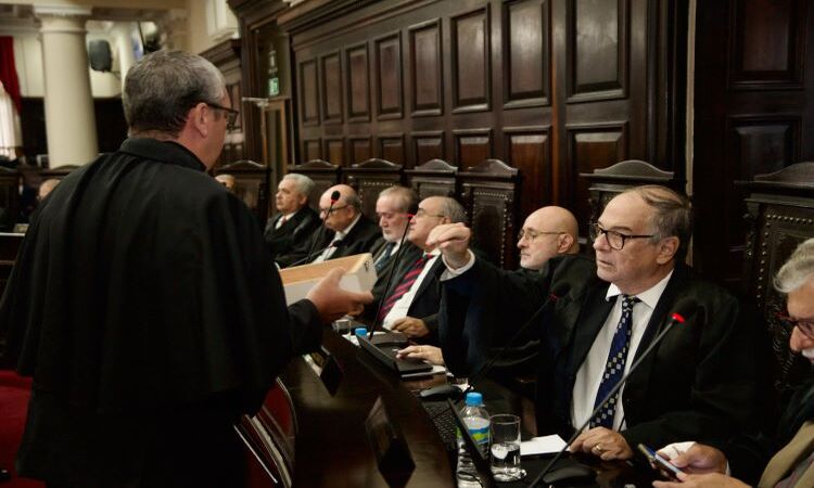 A Corte Eleitoral encaminhará a lista tríplice para Brasília, onde o presidente da República escolherá o advogado para o cargo de desembargador eleitoral/Foto: Ivaldo Reges A Corte Eleitoral encaminhará a lista tríplice para Brasília, onde o presidente da República escolherá o advogado para o cargo de desembargador eleitoral/Foto: Ivaldo Reges