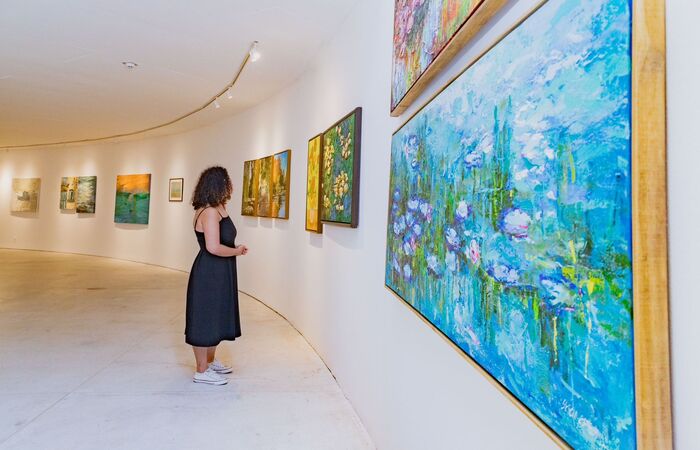 Exposição fica aberta ao público até 20 de abril/Crédito: @mayssaleao Exposição fica aberta ao público até 20 de abril/Crédito: @mayssaleao