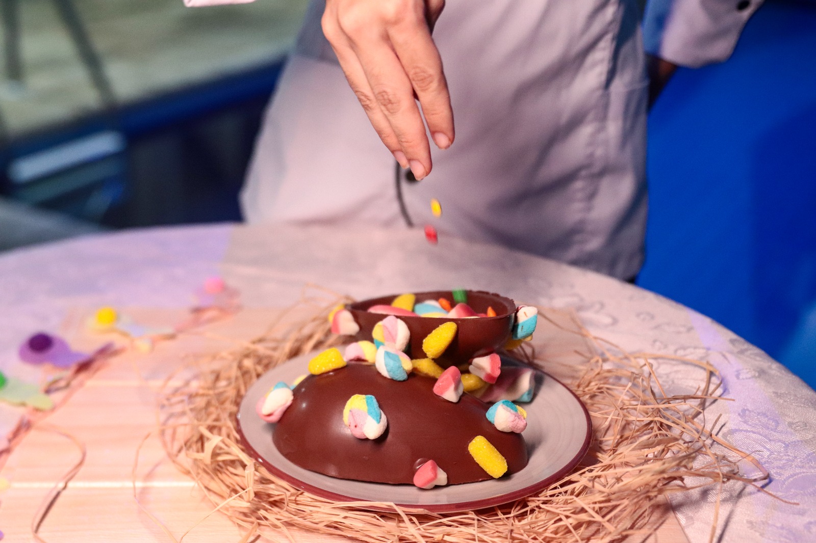 Para os pequenos e médios negócios que trabalham com a venda de chocolates, a Páscoa é a data comemorativa que mais traz possibilidade de aumento do faturamento/Foto: Ruan Pablo/DP Para os pequenos e médios negócios que trabalham com a venda de chocolates, a Páscoa é a data comemorativa que mais traz possibilidade de aumento do faturamento/Foto: Ruan Pablo/DP