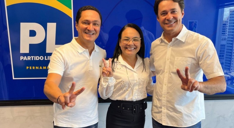 Anderson Ferreira indicou Patrícia de Leno à Prefeitura de Ipojuca/Divulgação Anderson Ferreira indicou Patrícia de Leno à Prefeitura de Ipojuca/Divulgação