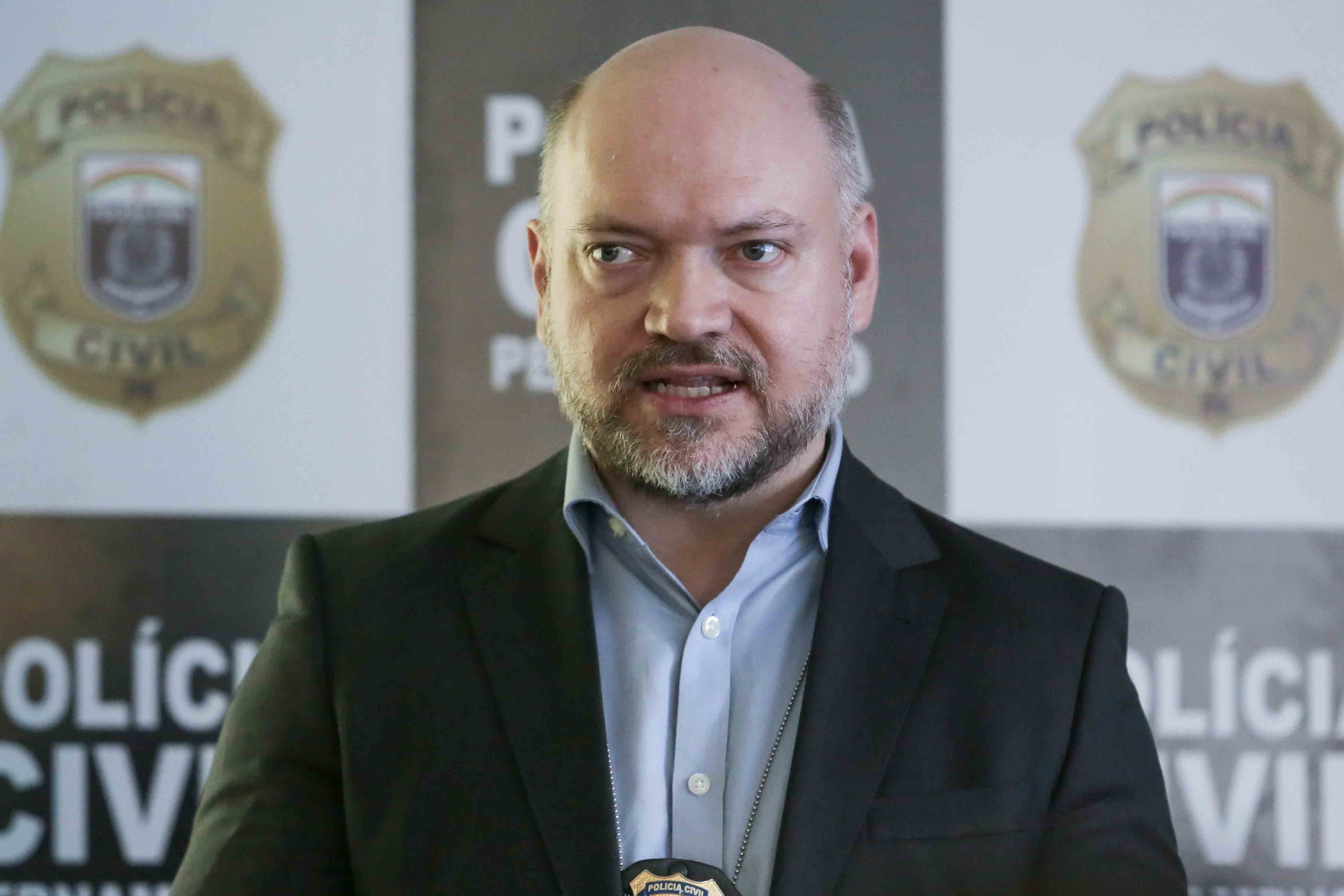 O delegado Adyr Almeida detalhou a operação deflagrada pela Polícia Civil, nesta terça (26)
