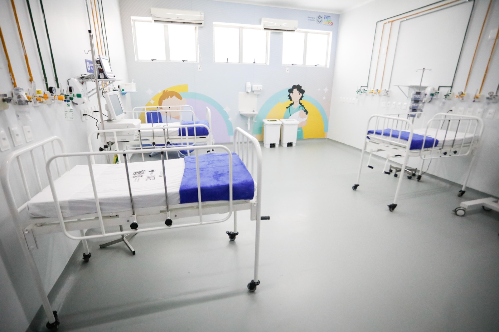 Novos leitos de UTI foram entregues em Petrolina/Foto: Governo de Pernambuco Novos leitos de UTI foram entregues em Petrolina/Foto: Governo de Pernambuco