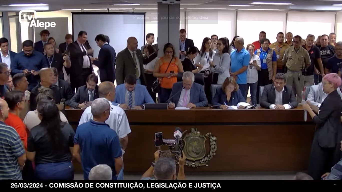 A sessão da CCLJ aconteceu nesta terça (26), na Alepe, na área Central do Recife/Foto: Reprodução/TV Alepe A sessão da CCLJ aconteceu nesta terça (26), na Alepe, na área Central do Recife/Foto: Reprodução/TV Alepe