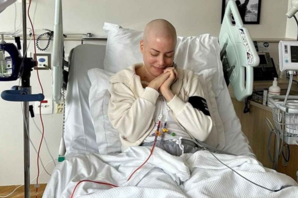 Fabiana Justus no leito do hospital/Crédito: Reprodução Instagram