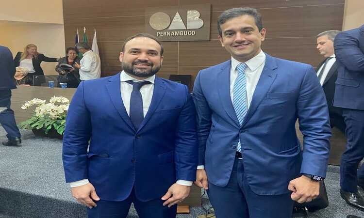 Leonardo Moreira, diretor-geral da ESA-PE e Ronnie Preuss Duarte, diretor-geral da ESA Nacional
