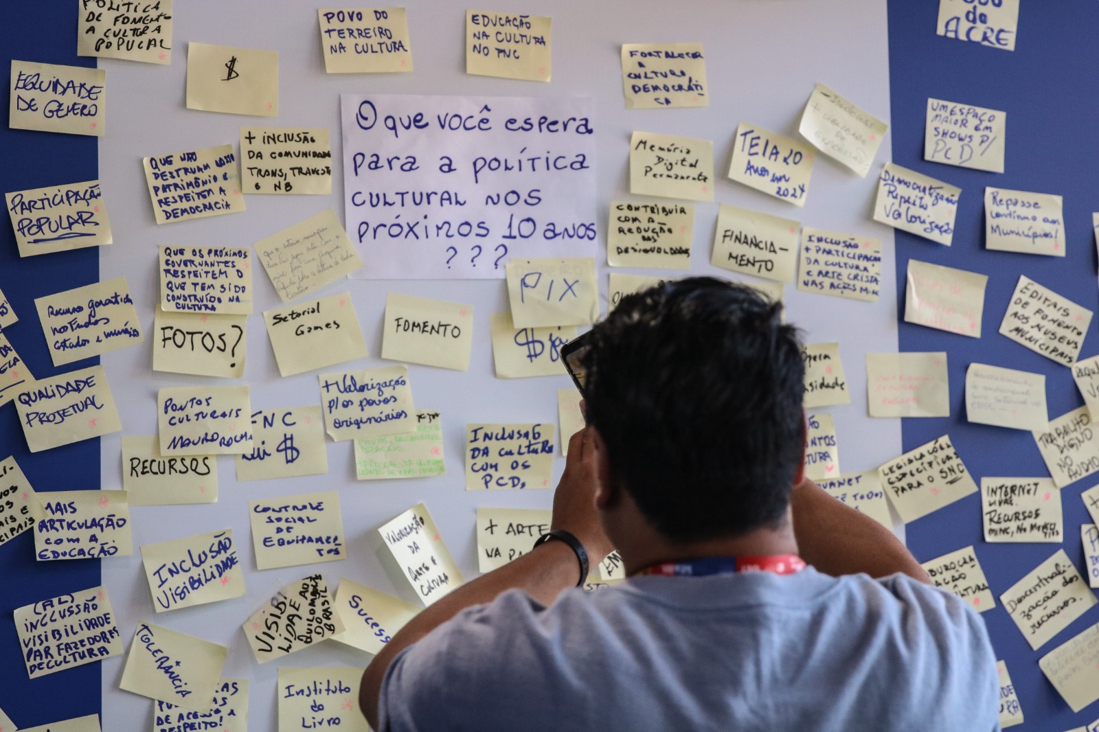 Iniciativa visa ouvir as expectativas das pessoas a partir da pergunta "o que você espera do próximo Plano Nacional de Cultura?"/foto: Jose Cruz/Agência Brasil Iniciativa visa ouvir as expectativas das pessoas a partir da pergunta "o que você espera do próximo Plano Nacional de Cultura?"/foto: Jose Cruz/Agência Brasil