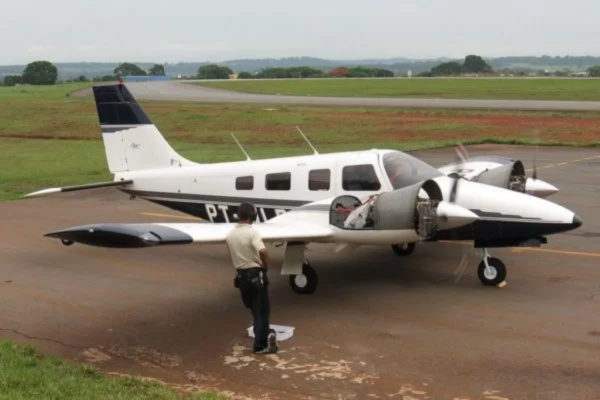 Área em que os destroços da aeronava foi encontrada é de difícil acesso/Crédito: Reprodução