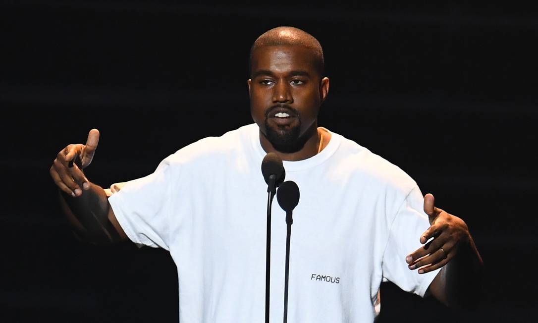 Rapper americano Kanye West/foto: AFP/JEWEL SAMAD Rapper americano Kanye West/foto: AFP/JEWEL SAMAD