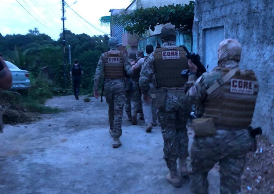 Na execução, foram empregados 23 policiais civis, entre delegados, comissários, agentes e escrivães/Foto: Divulgação/PCPE