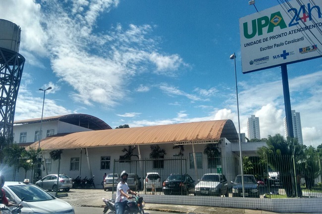 A pciente, de 42 anos, est&aacute; internada h&aacute; oito dias e aguarda ser transferida para um hospital de refer&ecirc;ncia para tratar de um quadro de pneumonia grave; familiares denunciam falta de transpar&ecirc;ncia da UPA dos Torr&otilde;es/Foto: Arquivo