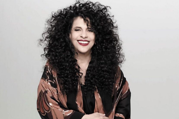 O atestado de óbito da cantora aponte a ocorrência de um ''infarto agudo do miocárdio''/Instagram /Reprodução