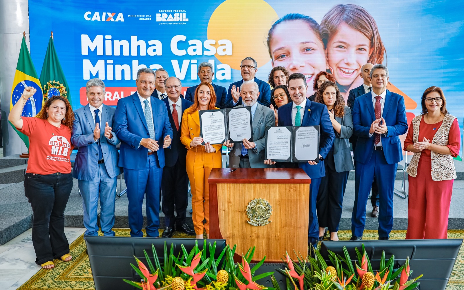 O Governo Federal anunciou o investimento de R$ 11,6 bilhões para a construção de 112,5 mil moradias pelo programa Minha Casa Minha, Minha Vida (MCMV) em todo o país/Foto: Ricardo Stuckert/PR O Governo Federal anunciou o investimento de R$ 11,6 bilhões para a construção de 112,5 mil moradias pelo programa Minha Casa Minha, Minha Vida (MCMV) em todo o país/Foto: Ricardo Stuckert/PR