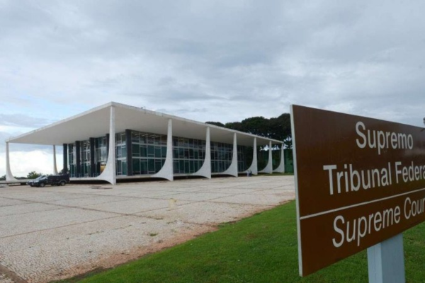 Pela regra atual, o processo contra autoridades é julgado pelo STF se o crime tiver sido cometido no exercício do cargo e tenha relação com a função ocupada/crédito: Ed Alves/CB/DA.Press Pela regra atual, o processo contra autoridades é julgado pelo STF se o crime tiver sido cometido no exercício do cargo e tenha relação com a função ocupada/crédito: Ed Alves/CB/DA.Press