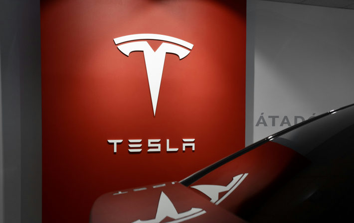 Tesla vai despedir mais de 10% da sua força de trabalho/Foto: Unsplash Tesla vai despedir mais de 10% da sua força de trabalho/Foto: Unsplash